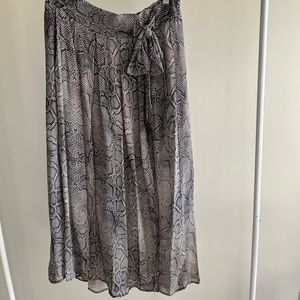 Anthropologie/Maeve snake skin print skirt
